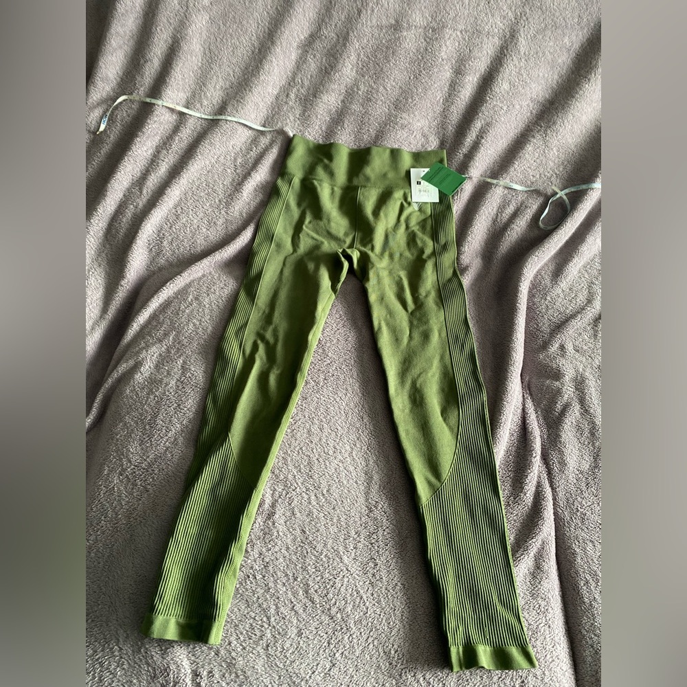 2/$20 NWT F21 Leggings